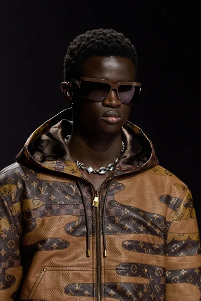 Look 34